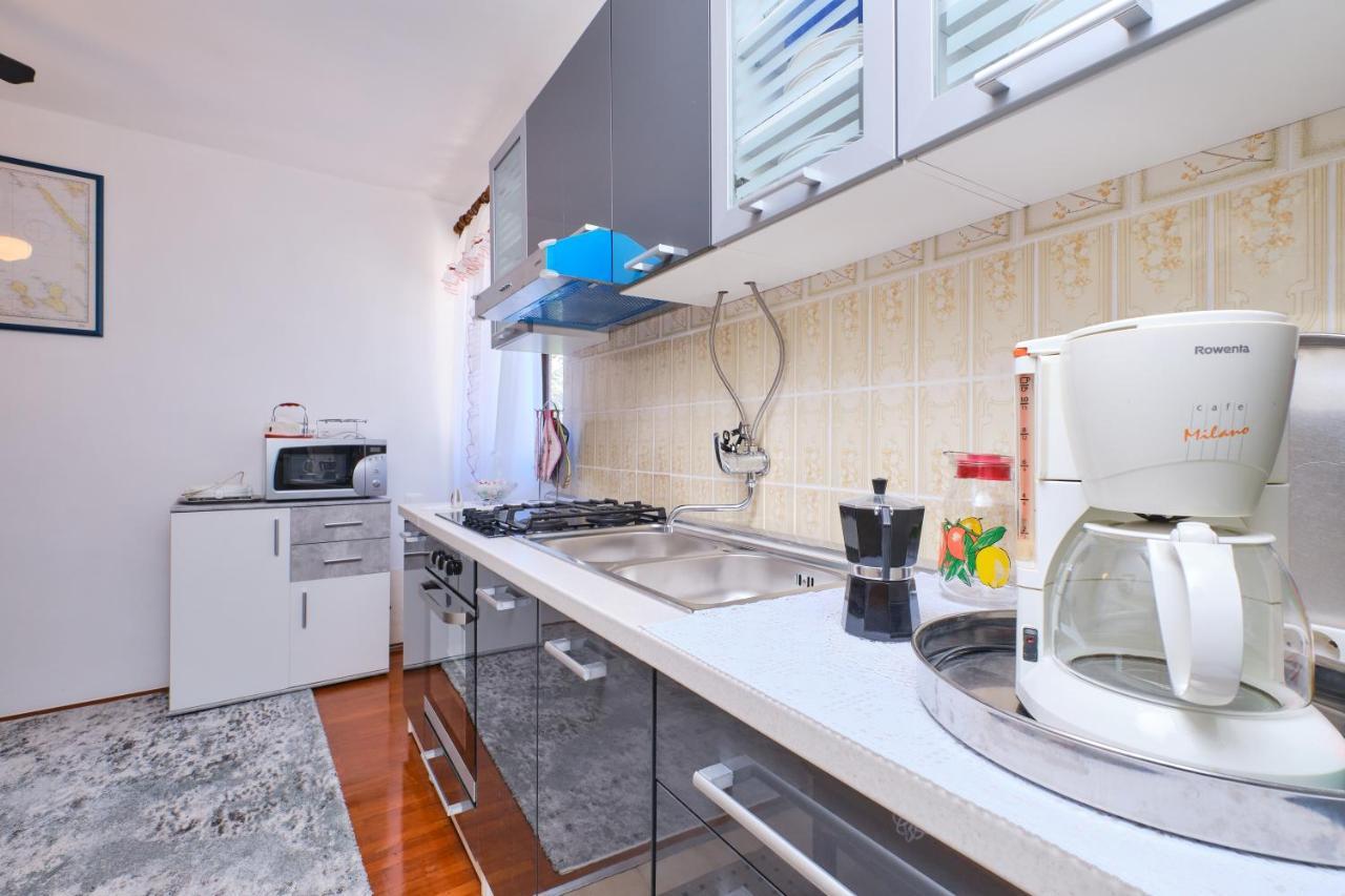 Appartement Apartman Ana à Mali Lošinj Extérieur photo